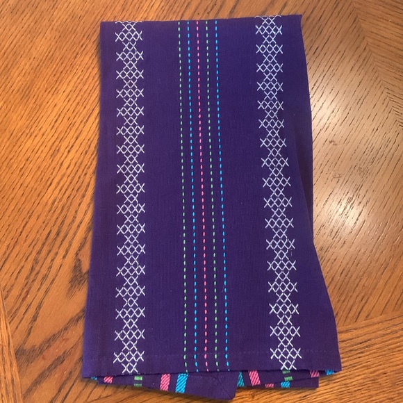 NEW Bundle of Two Decretive Kitchen Towels - Picture 4 of 11